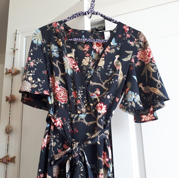 Floral patterned size 0 H&M jumpsuit - Picture 6 of 14
